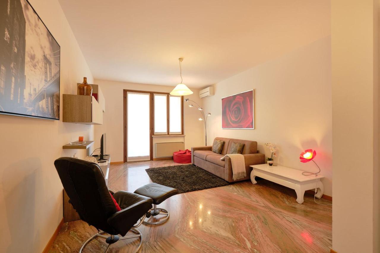 Apartmentsgarda - Gardalux Apartment *