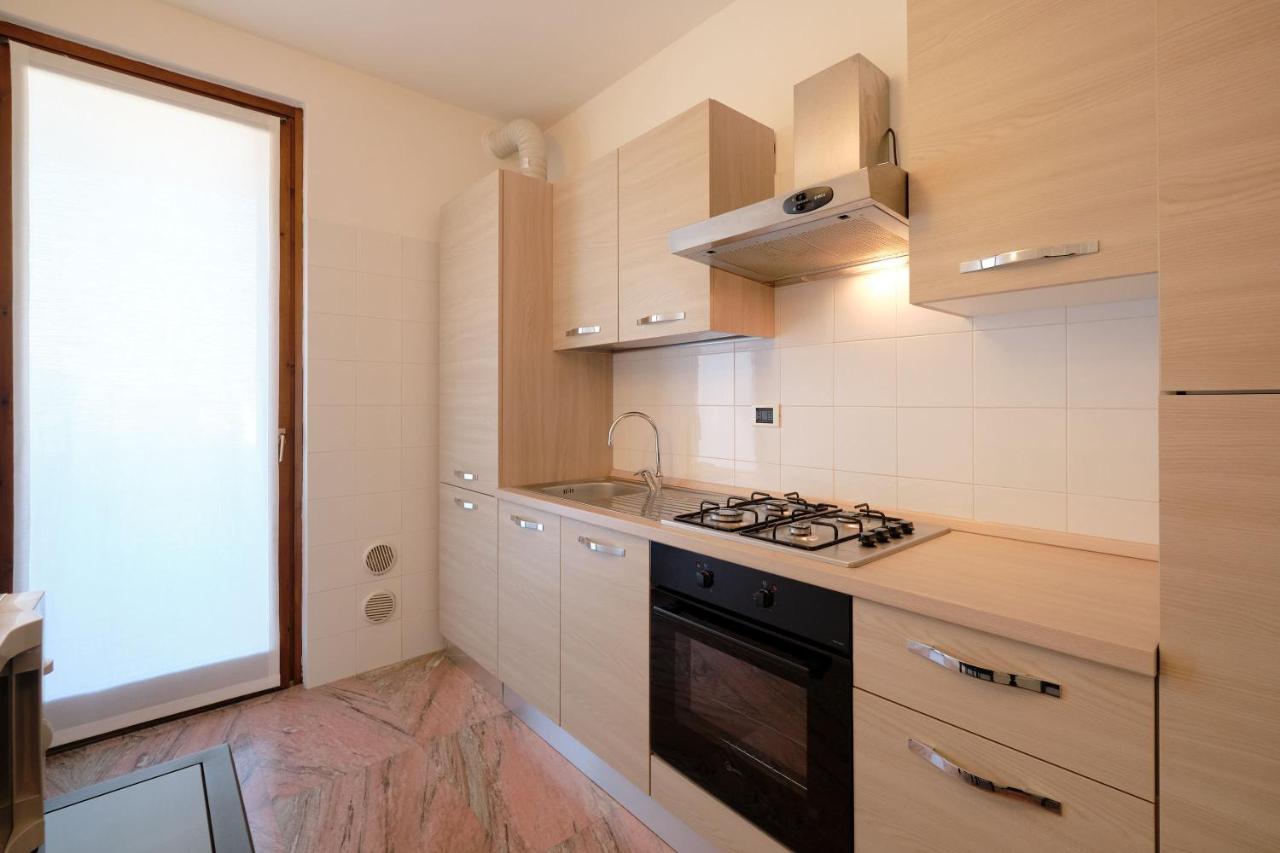 Apartmentsgarda - Gardalux Apartment *